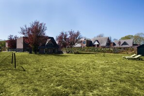 5 bedrooms - Family Villa Near the Ijsselmeer and Forrest (Rijs)