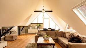Room - Family Villa Near the Ijsselmeer and Forrest (Rijs)