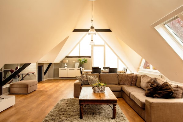 5 bedrooms