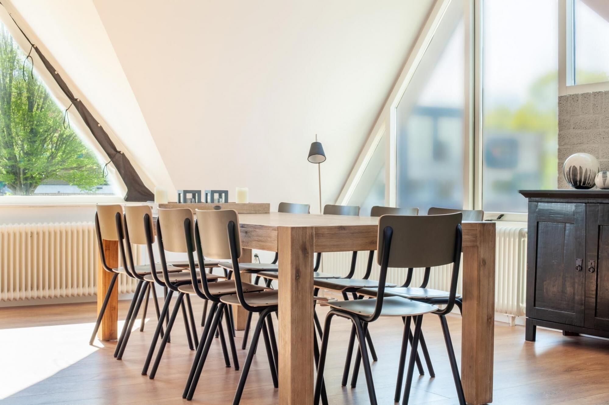 5 bilik tidur, seterika/papan seterika 