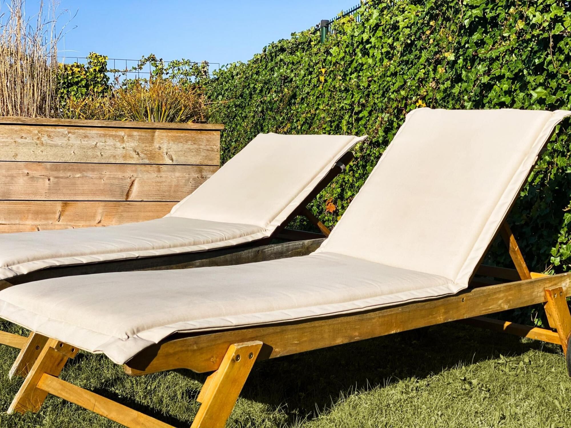 5 kamar tidur dan setrika/meja setrika