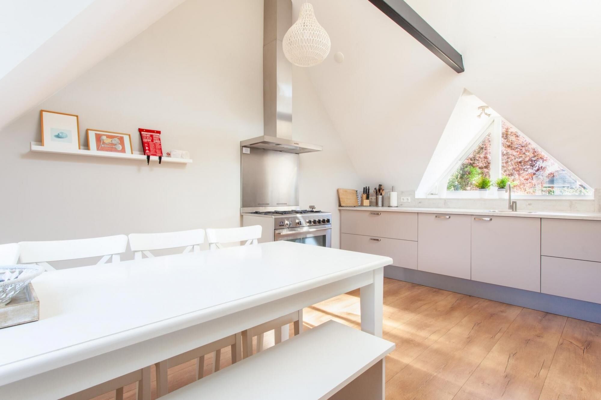 5 bedrooms, iron/ironing board