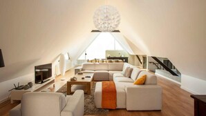 5 bedrooms, iron/ironing board - Family Villa Near the Ijsselmeer and Forrest With 5 Bathrooms (Rijs)