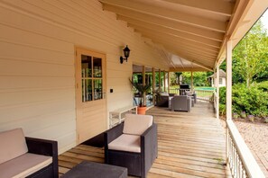 5 kamar tidur
