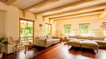 Living area | Ping pong