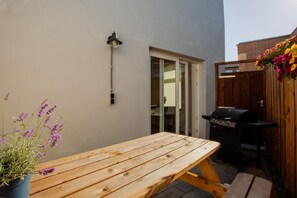 Casa | Tabla de planchar con plancha