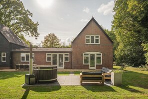 5 bedrooms, Internet