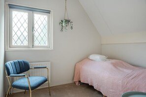 5 bilik tidur, Internet