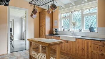 5 bedrooms, Internet