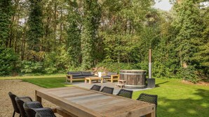 Room - Beautiful English Villa With Hottub (Zuidwolde)