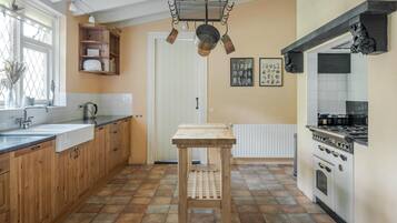 5 bedrooms, Internet