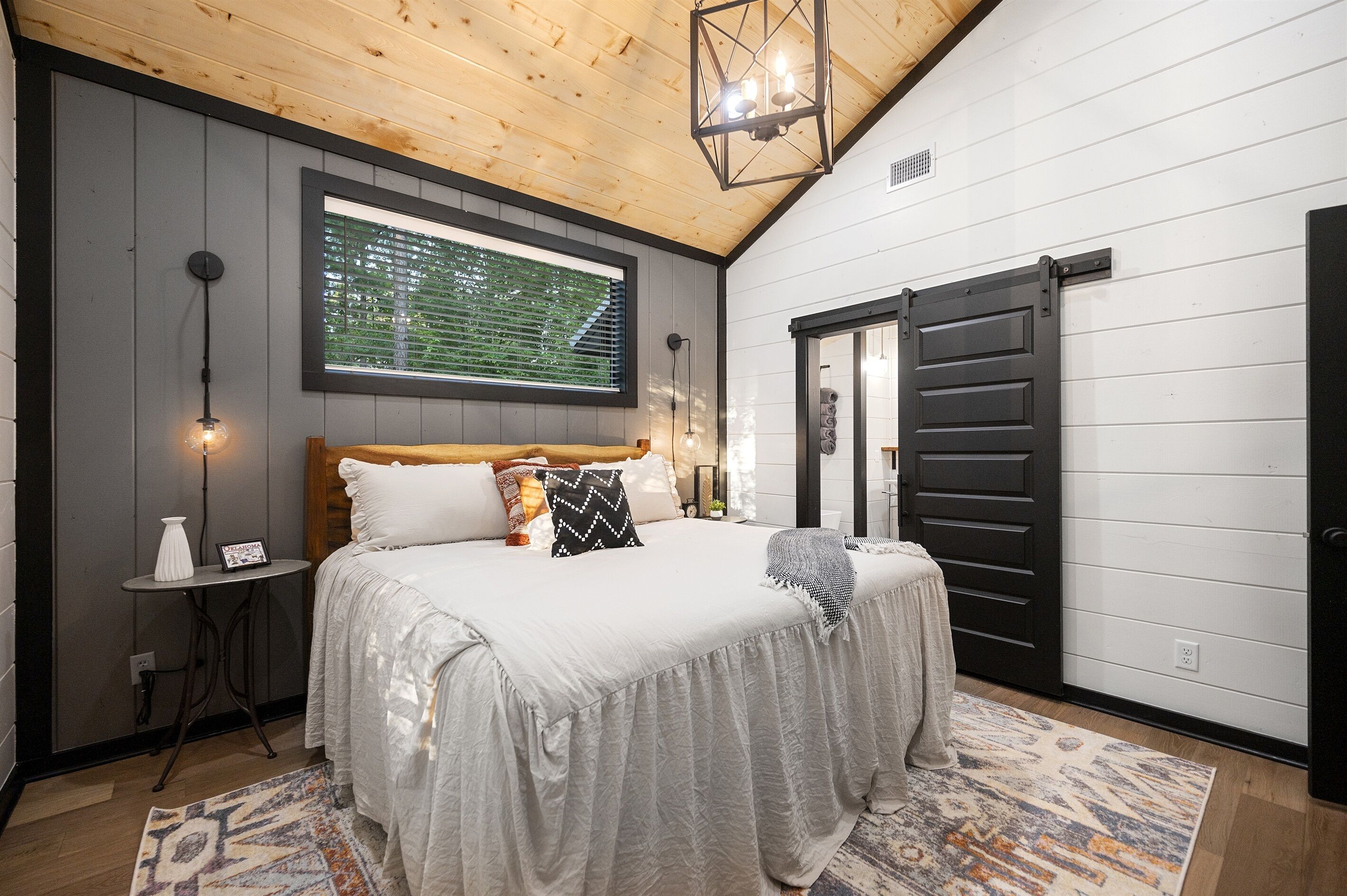 3 soverom, strykejern/-brett, wi-fi (inkludert) og sengetøy