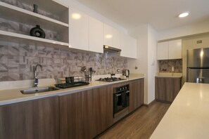 Fridge, microwave, oven, stovetop