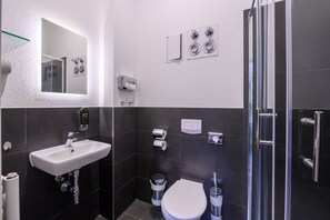 Comfort Apartment | Bathroom | Hair dryer - Sonata City Hotel (Cologne)