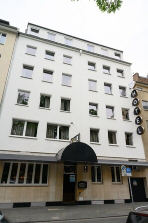Front of property - Sonata City Hotel (Cologne)