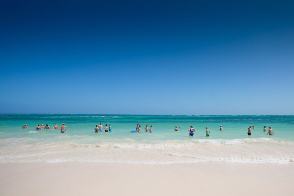 Beach nearby, beach towels