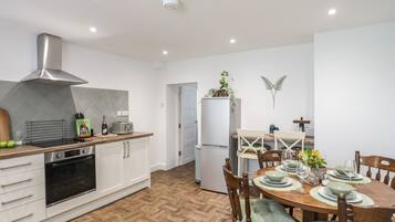 คอทเทจ | ครัวส่วนตัว | เครื่องล้างจาน, เครื่องครัว/จาน/ช้อนส้อม