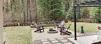 빅 우즈 인 라틀 하우스