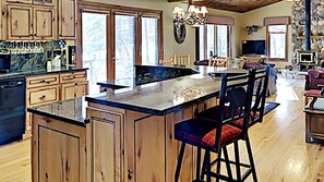 Cabin, Multiple Beds, Kitchen | Private kitchen | Fridge, microwave, oven, stovetop - Lazy Pines Lodge (Stone Lake)