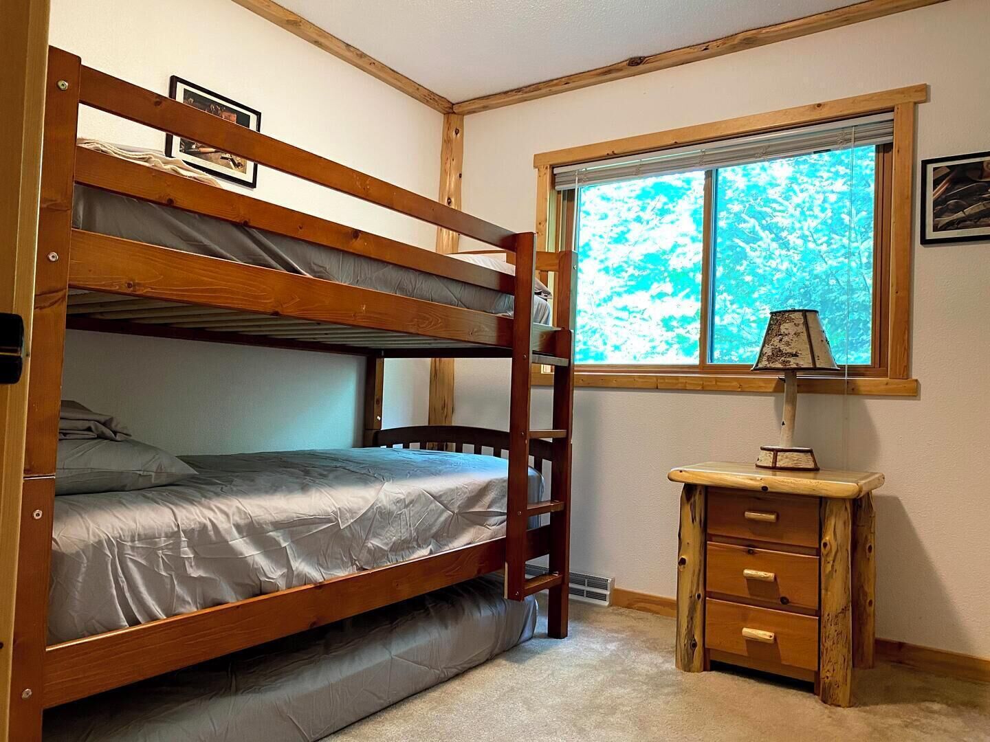 Cabin, Multiple Beds, Kitchen | 8 bedrooms, individually decorated, individually furnished, bed sheets
