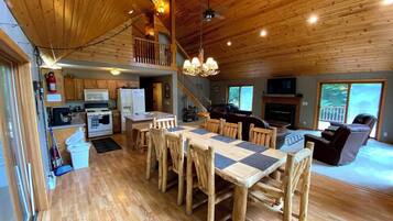 Cabin, Berbilang Katil, Kitchen | Bahagian dalam