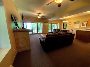 Cabin, Multiple Beds, Kitchen | Living area