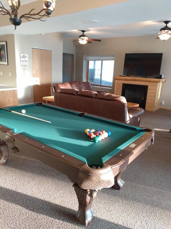 Cabin, Multiple Beds, Kitchen | Game room