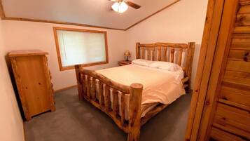 8 bilik tidur, dihias secara berasingan