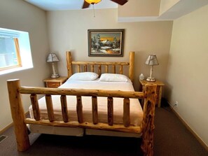 Cabin, Multiple Beds, Kitchen | 8 bedrooms, individually decorated, individually furnished, bed sheets