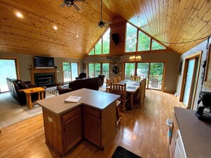 Cabin, Multiple Beds, Kitchen | Living area