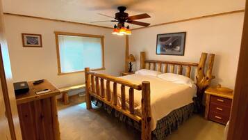 Cabin, Multiple Beds, Kitchen | 8 bedrooms, individually decorated, individually furnished, bed sheets