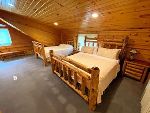 Cabin, Multiple Beds, Kitchen | 8 bedrooms, individually decorated, individually furnished, bed sheets