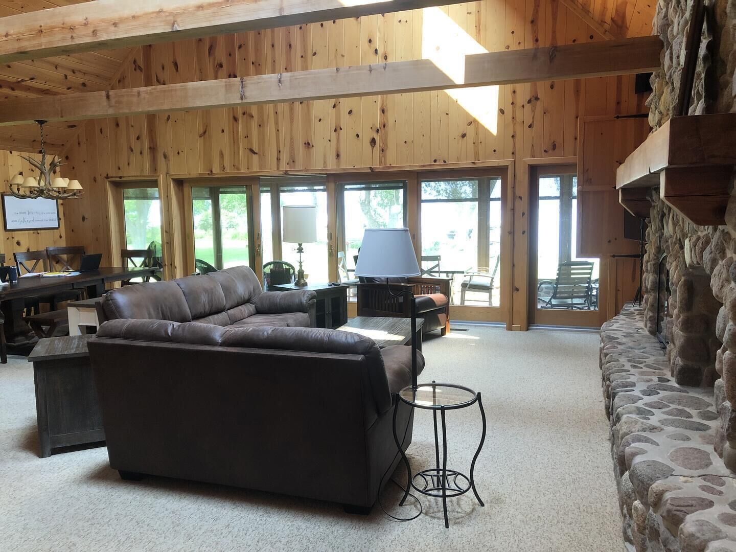 Cabin, Multiple Beds, Kitchen | Living room | 40-inch TV with cable channels