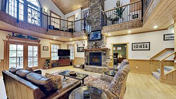 Kabin, Beberapa Tempat Tidur, dapur | Area keluarga | Televisi 40-inci dengan saluran TV kabel