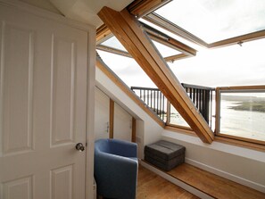 Cottage | 3 bedrooms, individually decorated, individually furnished, free WiFi - Portland Pebble (Weymouth)