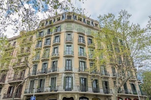 Exterior - Sagrada Familia 4BD - 3BTH with balcony (Barcelona)