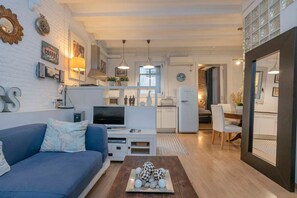 TV, offices - Exclusive 2 bedroom apartment in the city center! (Barcelona)