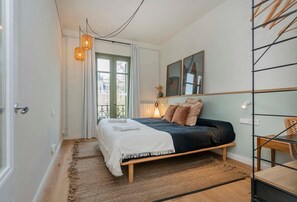 5 chambres, bureau, fer et planche à repasser, Wi-Fi