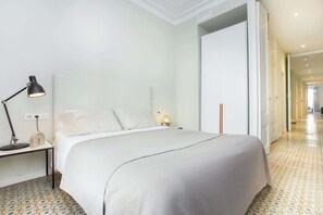 4 Schlafzimmer, Reisekinderbett, WLAN, Bettwäsche