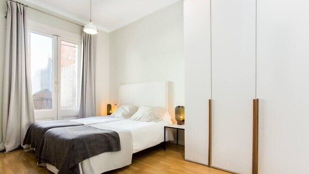 3 soverom, skrivebord, strykejern/-brett og wi-fi