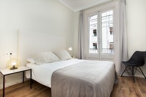 3 chambres, bureau, fer et planche à repasser, Wi-Fi