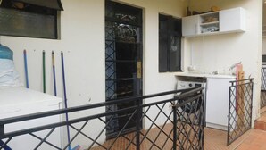 Cottage | 2 bedrooms, iron/ironing board, WiFi (free), bed sheets - Captivating 2-bed Cottage in Kampala (Kampala)