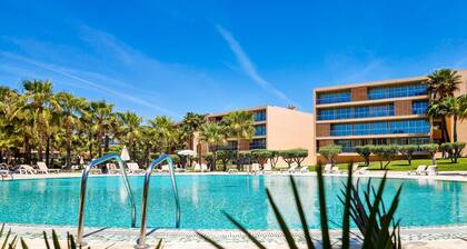 FLH Salgados Family Apartment