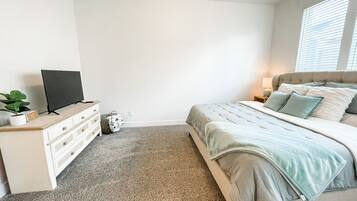 3 bedrooms, iron/ironing board, travel crib, free WiFi