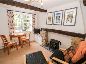 Cottage | Living room