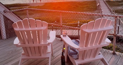 Spectacular Montauk Sunset in Gated Community - Perfect for Families!