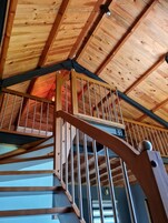 Elite Loft | In-room safe, individually decorated, individually furnished, desk