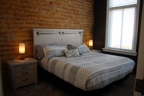 5 bedrooms, iron/ironing board, free WiFi, bed sheets - The Lawft, Suite 1,    Essentially 4 bedrooms each with attached Bathroom! (Russell)