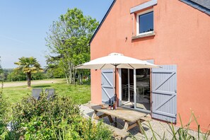Outdoor dining - Ty Tevenn - Gîte cosy 3e avec terrasse privée (Telgruc-sur-Mer)