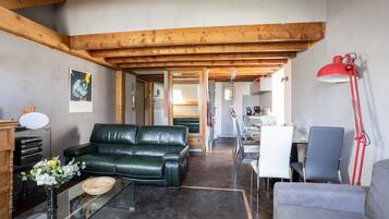 Télévision, lecteur de DVD, chaßne hi-fi